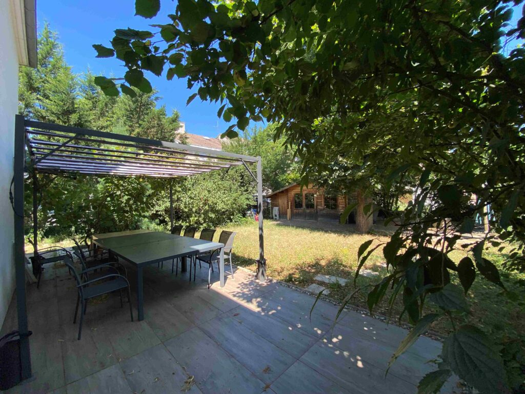 Bron : un duplex en maison